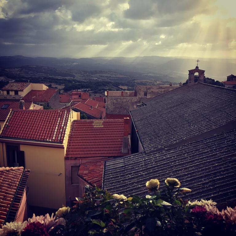 H24 Vacanze Appartement Villanova Monteleone Buitenkant foto