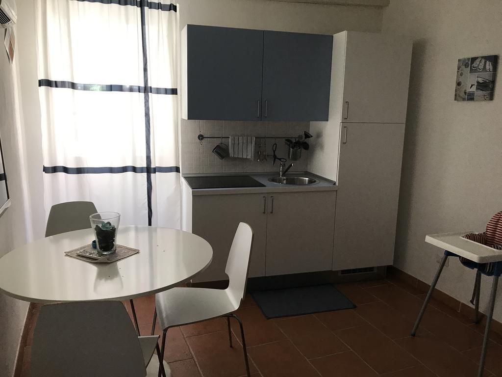 H24 Vacanze Appartement Villanova Monteleone Buitenkant foto